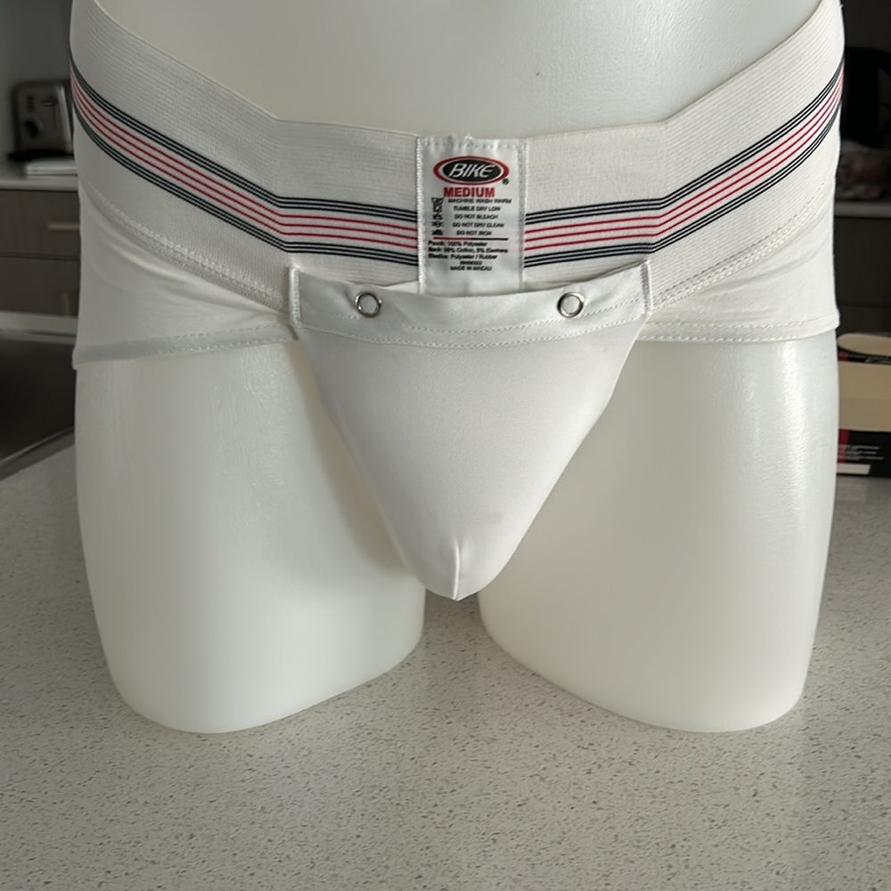 Men’s Adult Brief supporter with cup